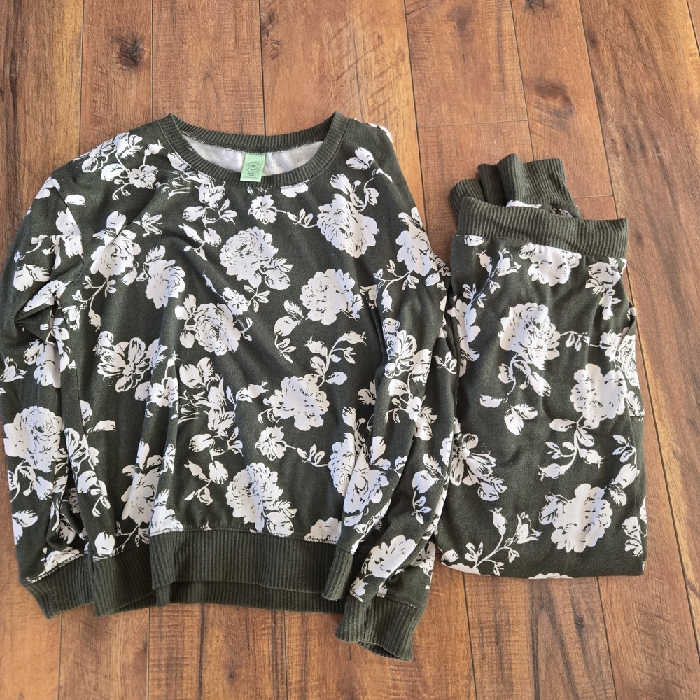 Honeydew USA Olive Floral Pajama Set